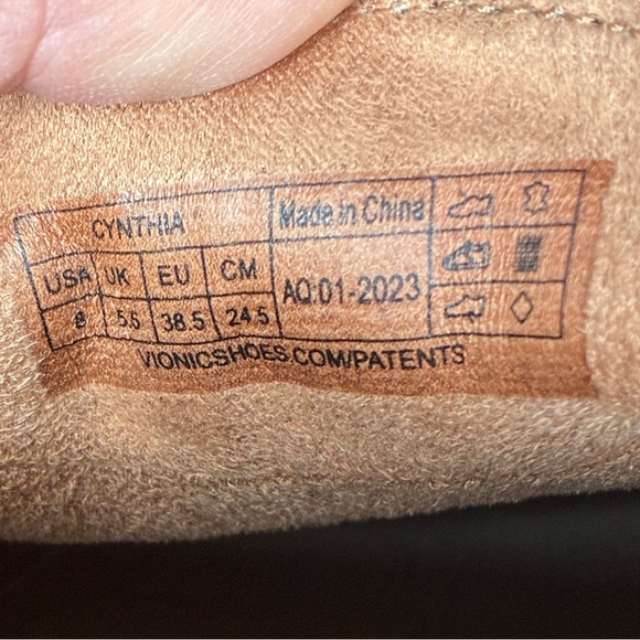 Vionic Cynthia Leather Loafer Chunky Chain Detail Black Leather Size 8 - Picture 11 of 11